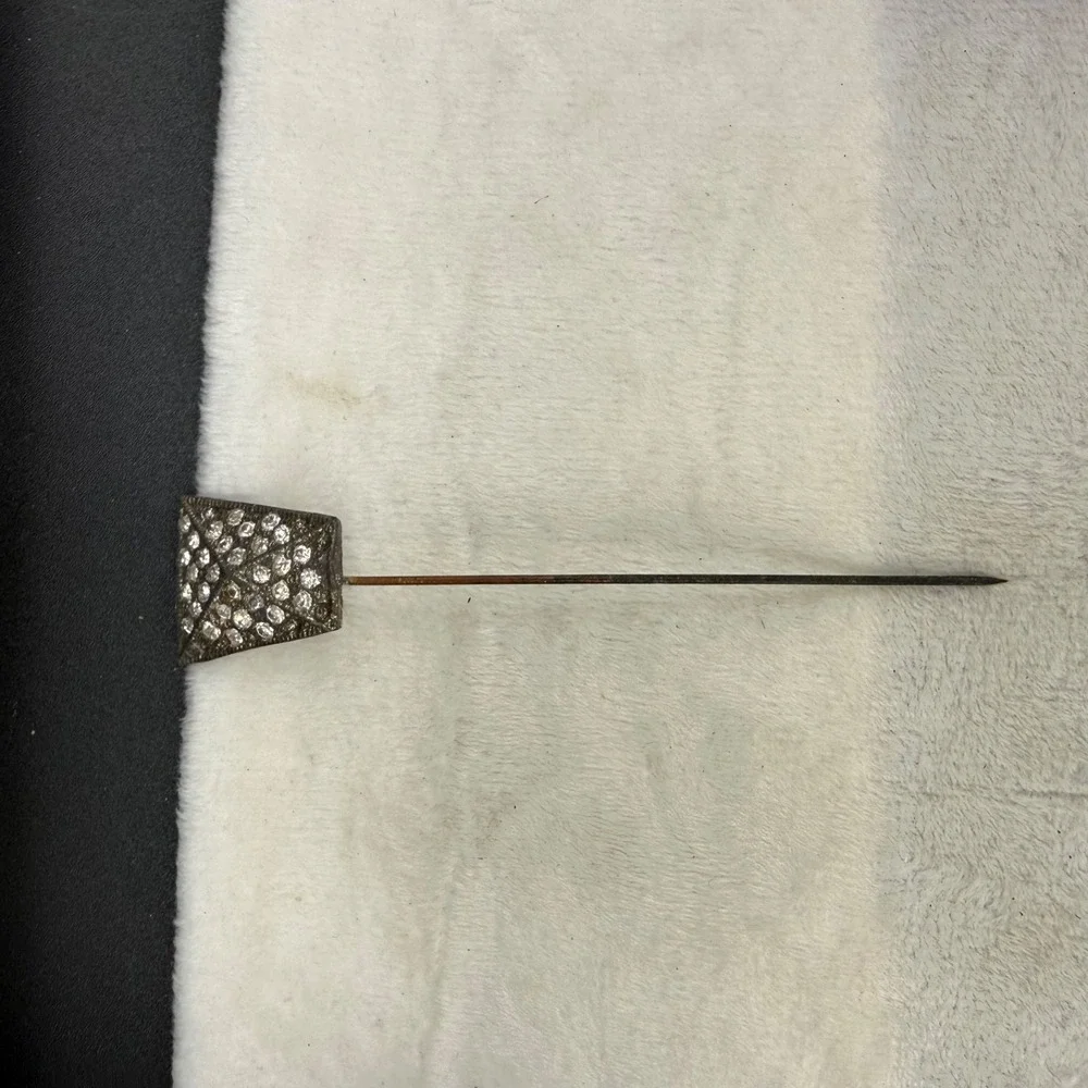 Vintage Rhinestone Stick Pin Brooch READ